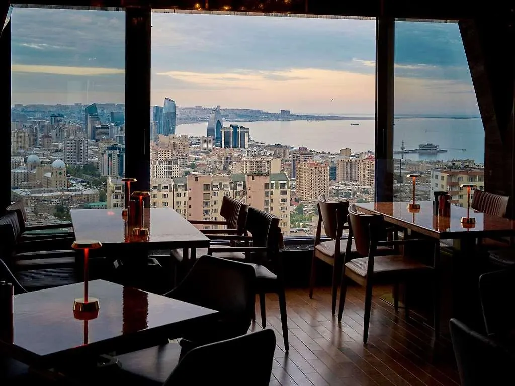 Mercure Baku City 0*,