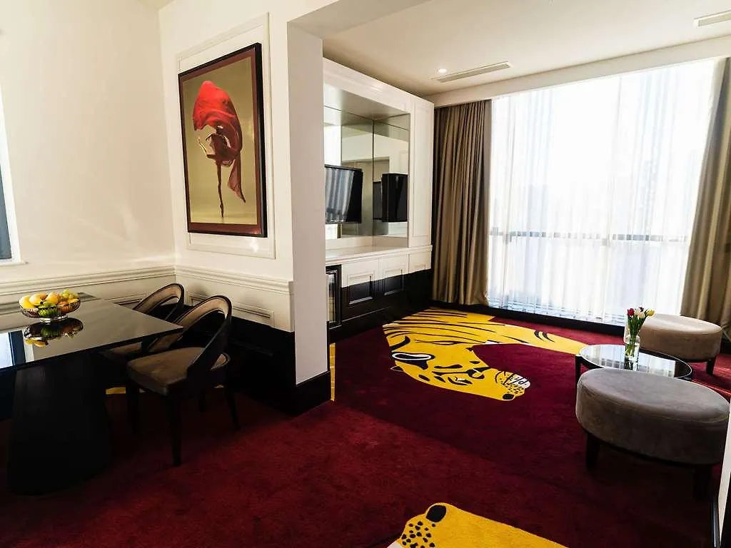 Mercure Baku City 0*,
